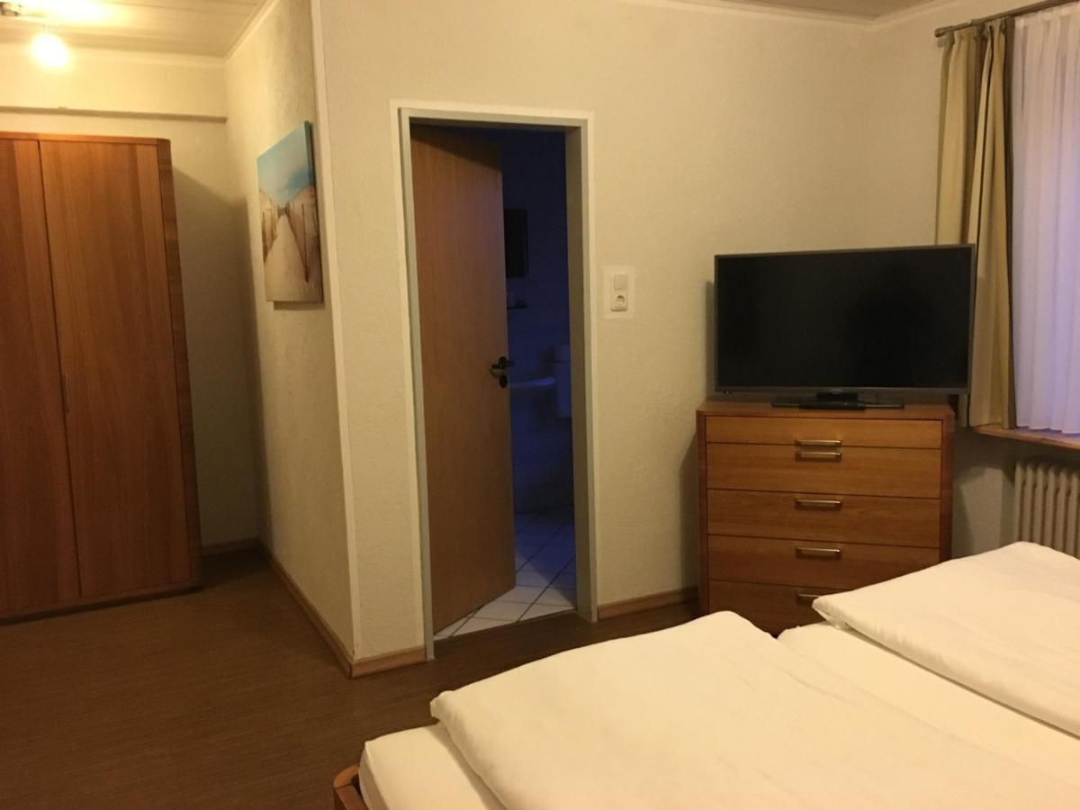 Heeren'S Hotel Garni Bensersiel Exterior foto