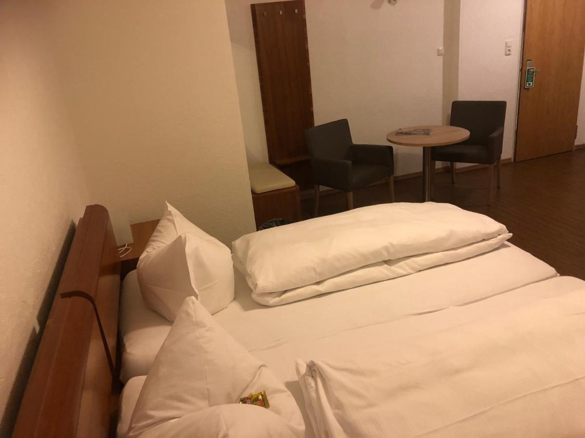 Heeren'S Hotel Garni Bensersiel Exterior foto